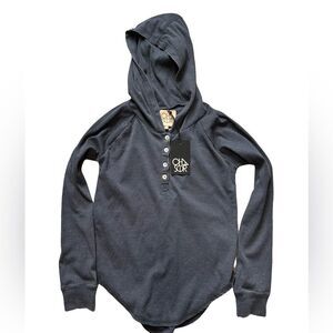 Chaser NWT Hooded Pullover Size Small